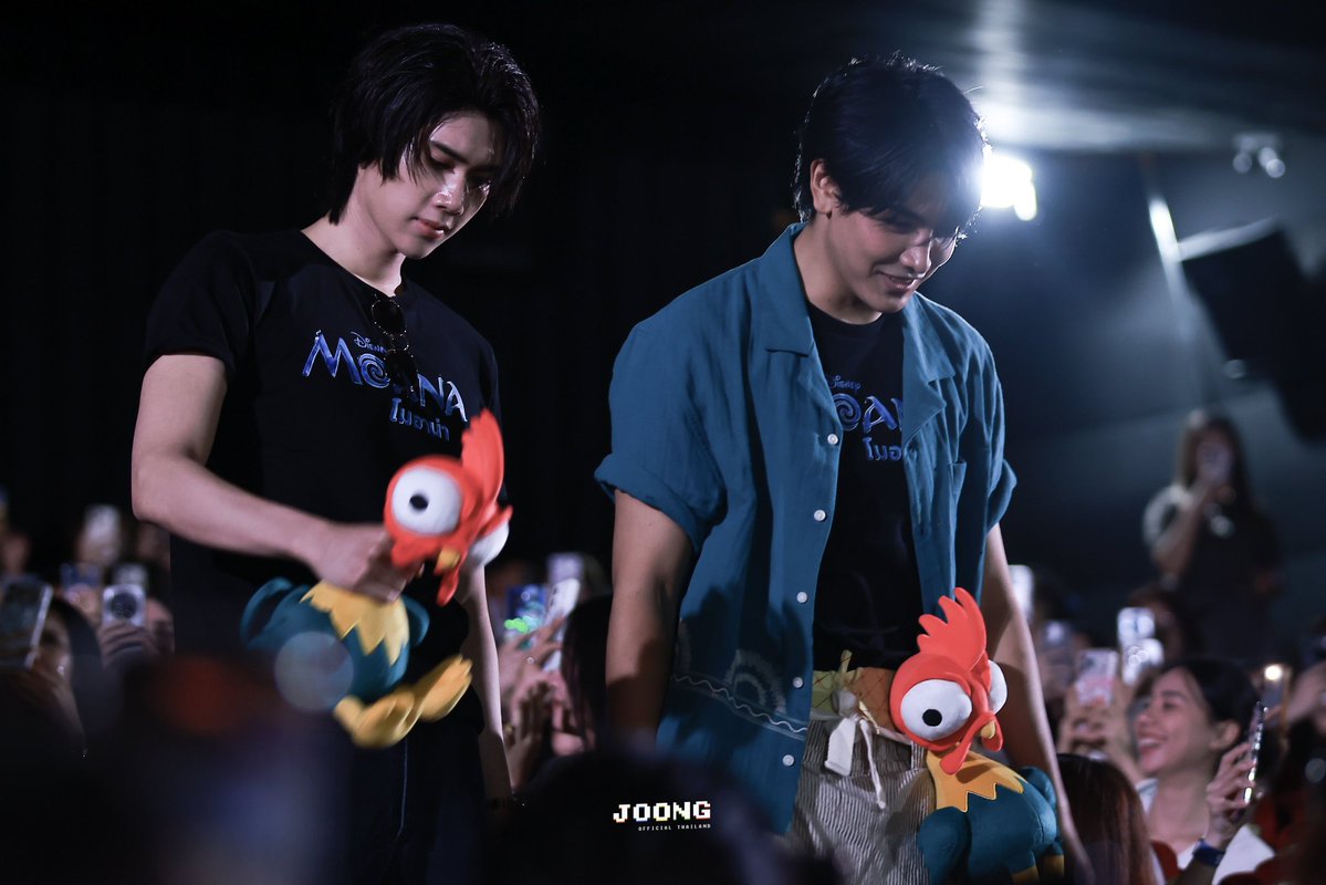 XDalmaTianX's tweet photo. Yessss this is exactly what I imagined for HTSMC🥹

JDJAIDEE ABCERI X SF MOANA
#SFxJoongDunkJaidee https://t.co/m49vdOrJaR