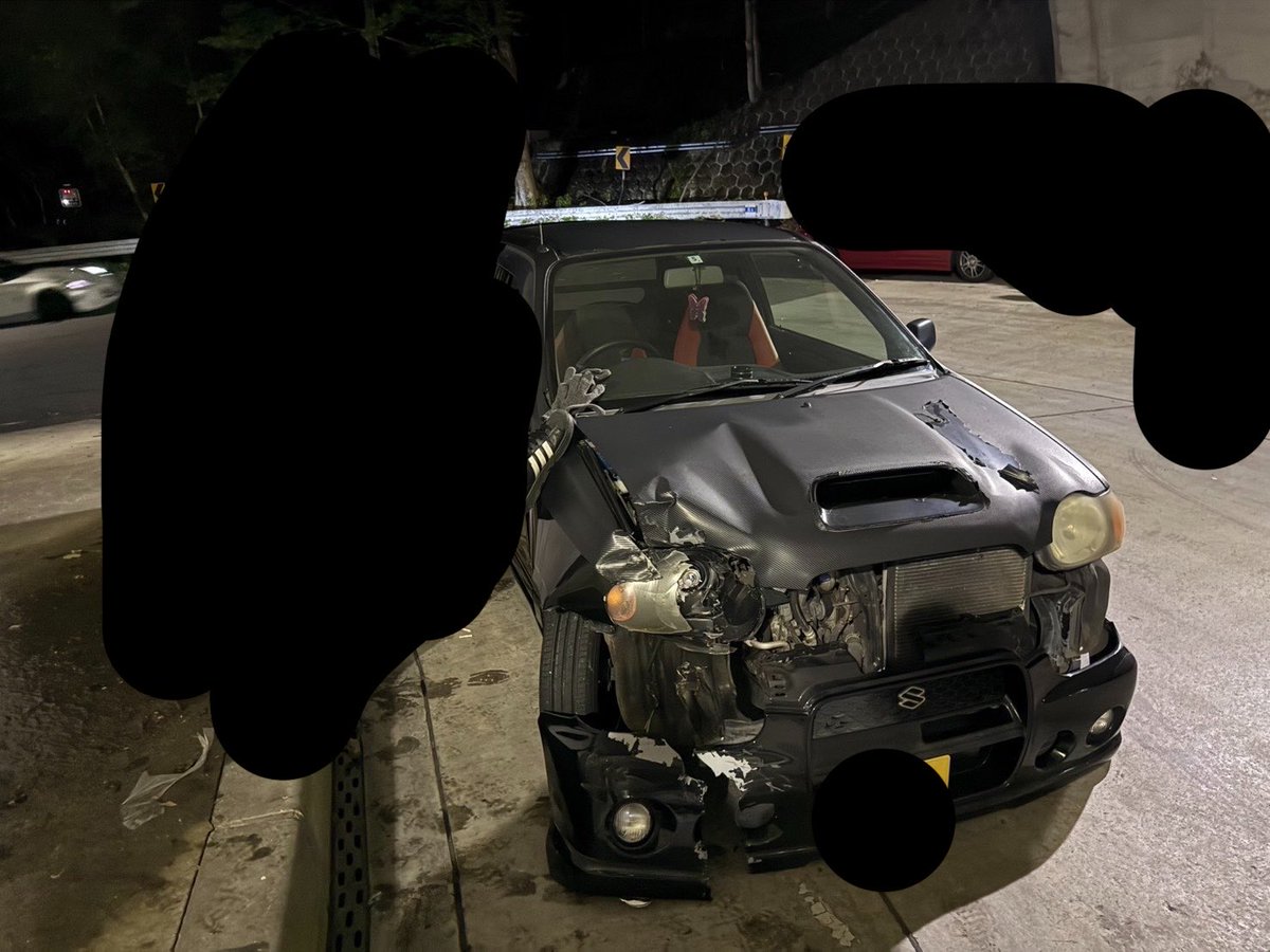 Kenpoko5291's tweet photo. いつの間にか納車してました！
あと1年と4ヶ月は免許取れないんだけどね笑
もちろん山で刺さったやつね！
乗れるようになるまで友達が使用者です！
ゆっくり仕上げます！ https://t.co/wObiZPLlP8