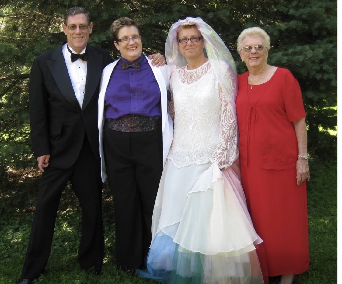 GaryMillrat's tweet photo. Happy 34/35 years to my beloved! Thank you to @OneIowa for your dedication which allow us to exchange Files again at faith United Church of Christ  Iowa city in 2009 https://t.co/XaC4fTNrxX