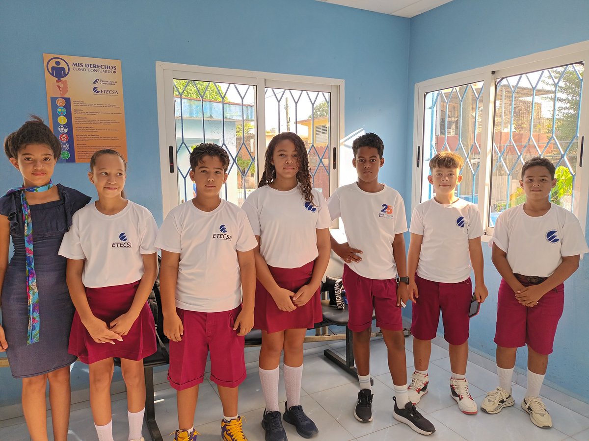 ETECSAGranma's tweet photo. Hoy están los pioneros del círculo de interés Telecomunicadores del futuro en El Valle y está hermosa perrita vino a saludar. #PorNuestrosNiños #EtecsaGranma #Verano2026 @FonsecaOsmely https://t.co/AQuRkpDiIy