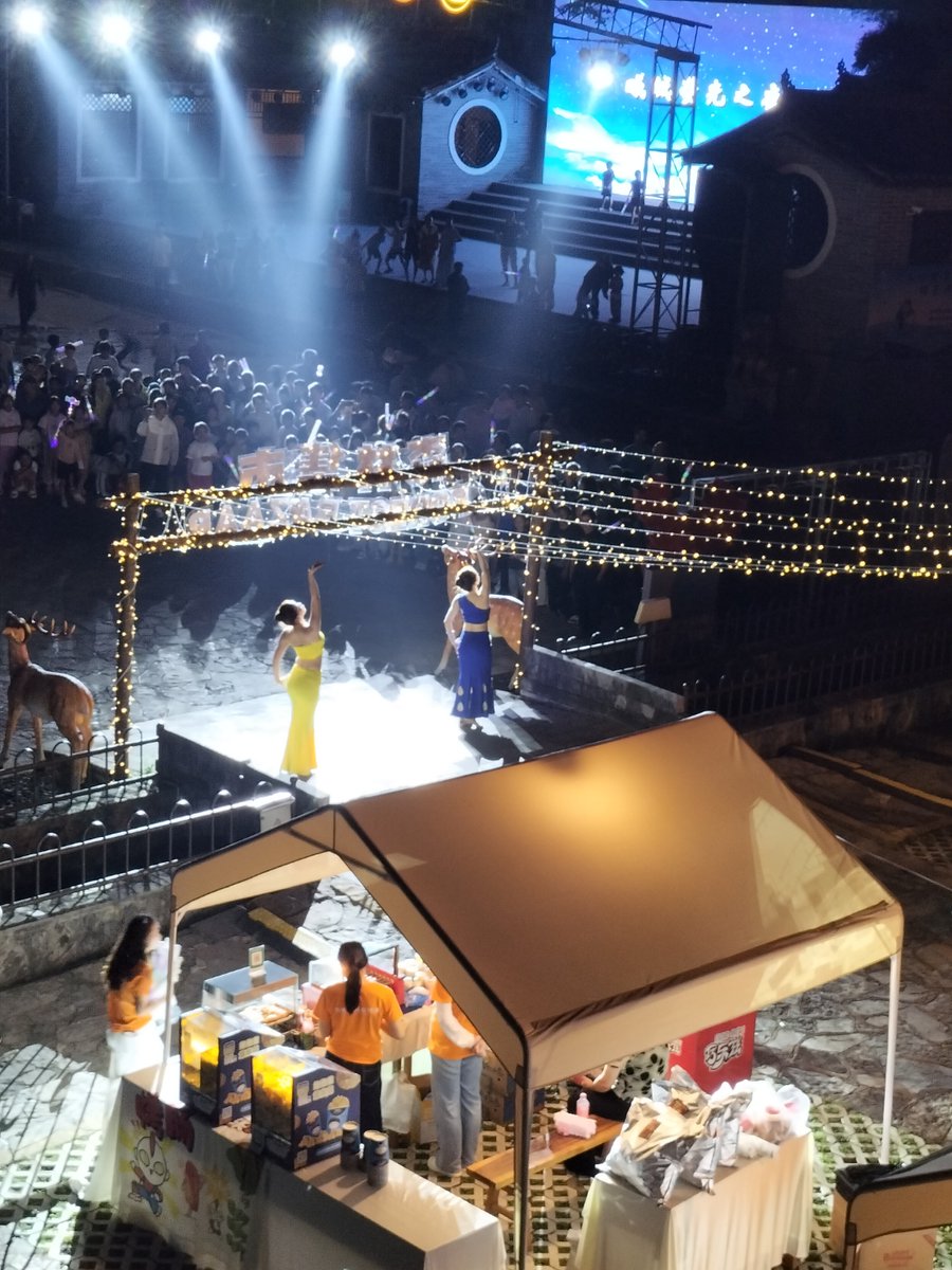 gin1970346's tweet photo. Just hit the recording spot for our new variety show! The energy’s off the charts today  Can’t wait for you guys to see what we’ve prepped! https://t.co/HlnjOVCw8g