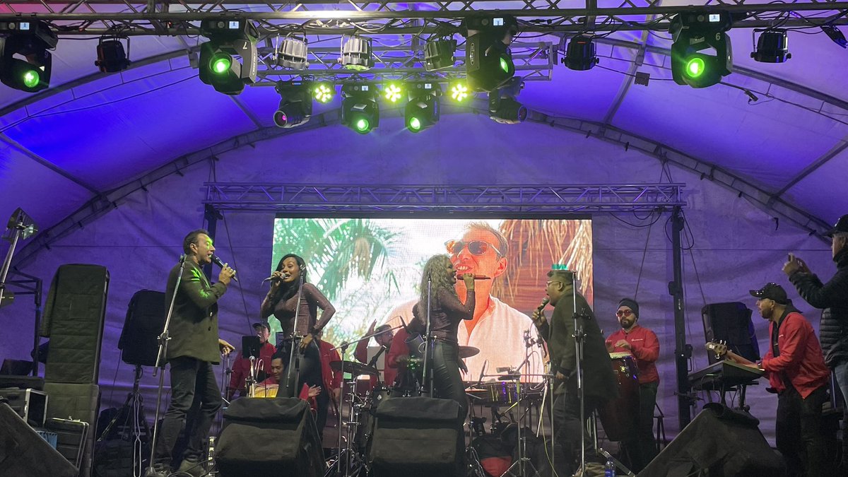 lasextrellas's tweet photo. QUE GRAN CONCIERTO AYER EN CARMEN DE CARUPA . 15 de julio de 2026. 🔥🙏🏻👍 #conciertoenvivo https://t.co/r6Jfqqa0rk