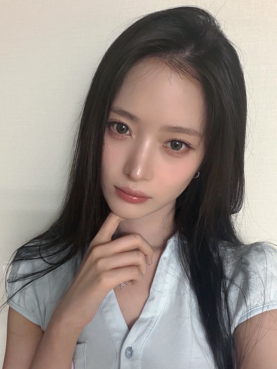 H1KEY_official's tweet photo. [🧸✨] 마이키 뭐해애~? ૮꒰ྀི⸝⸝ɞ̴̶̷ ·̫ ‹⸝⸝꒱ྀིა

#H1KEY #하이키 #ハイキー 
#SEOI #서이 #ソイ
#GORUN https://t.co/WJmI11Cruj