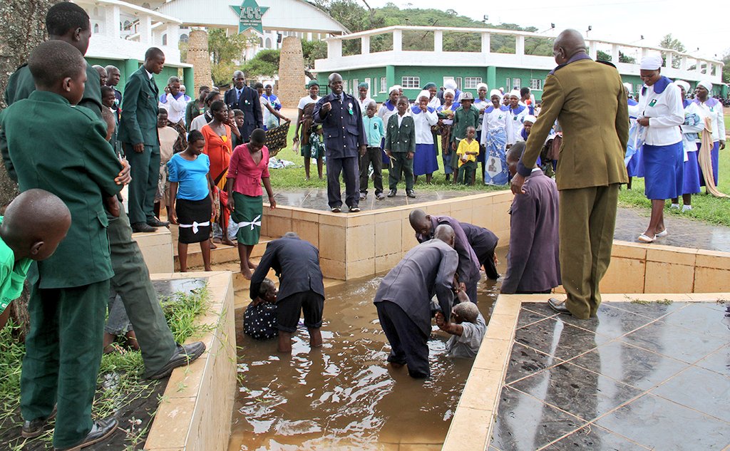 ZCC_Mbungo's tweet photo. Our faith is not a monument—it's a movement. 113 years later, the river where Rev. Samuel Mutendi was once immersed symbolically still flows and baptizes multitudes [Matthew 28:19]. 
#ZCC113Years @50YearsOn @GoldenJubilee https://t.co/xNkMGuwths