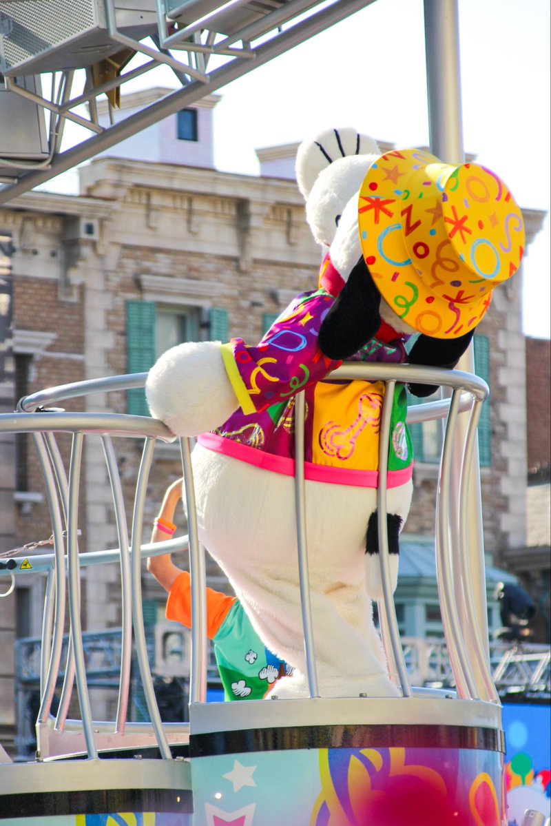 skyfeeIan's tweet photo. #USJ  #USJファン                
#NOLIMITパレードDiscoverUバージョン https://t.co/Yu2KPFdYnh