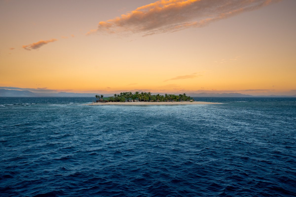 IFC_org's tweet photo. In Fiji, rising seas, flooding, and changing weather patterns are threatening access to safe drinking water.

With IFC's support, a $100M sovereign green bond is helping provide more than 42,000 people in 120 rural communities with access to clean water: https://t.co/zrxoDBVUvm https://t.co/SkTyoPgHNi