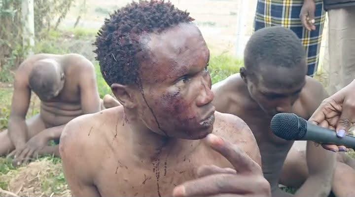 timothyturunga's tweet photo. Goons having a small conversation with the locals in Ol Kalou. This is the only Language these crooks understand https://t.co/nPywcQOWcc