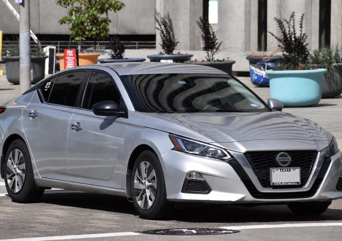 DallasTexasTV's tweet photo. The Nissan Altima will officially be discontinued after the 2026 model https://t.co/ToCDJOTFuF