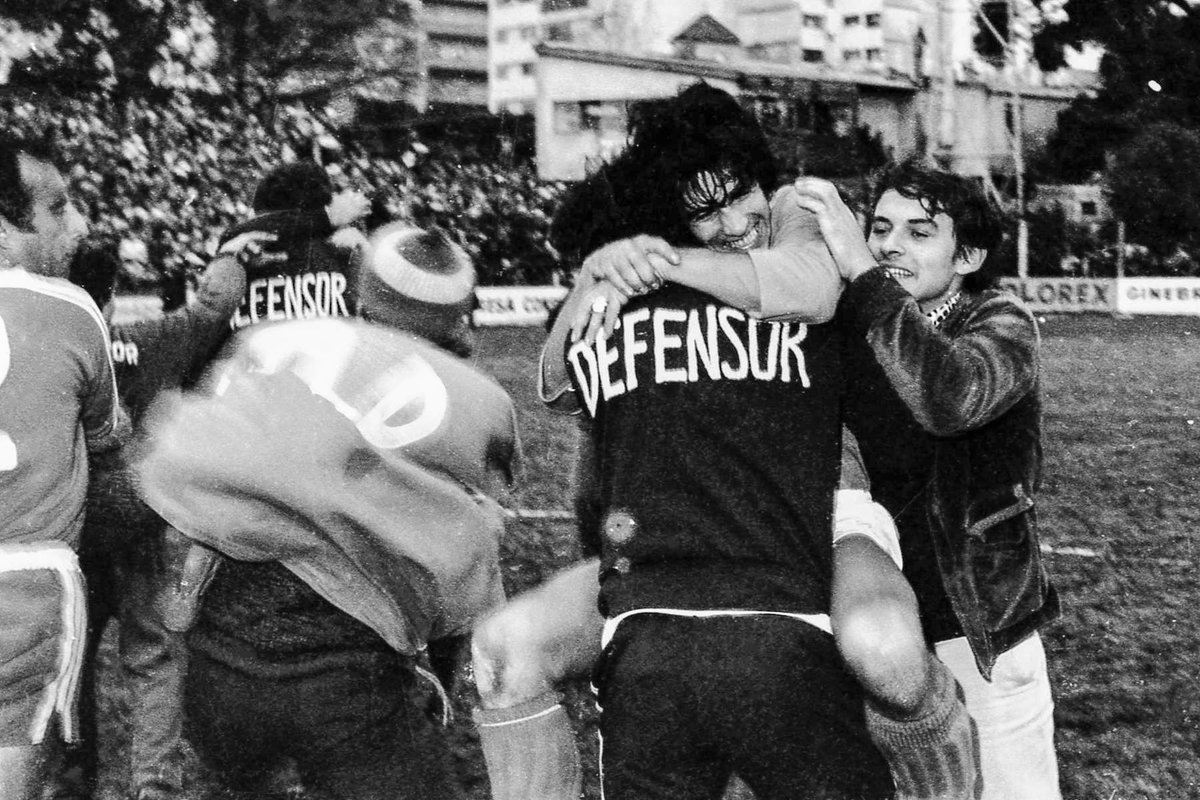 CdF_IM's tweet photo. 🎯"Defensor campeón de 1976. A 50 años de una conquista histórica"

👉Esta exposición reúne fotografías de archivo que recorren distintos momentos del Campeonato Uruguayo de fútbol de 1976 en adelante.

🗓Inauguración: sábado 25 de julio, 12h.
📍Lugar: Fotogalería Parque Rodó. https://t.co/KjEmPeqbRN