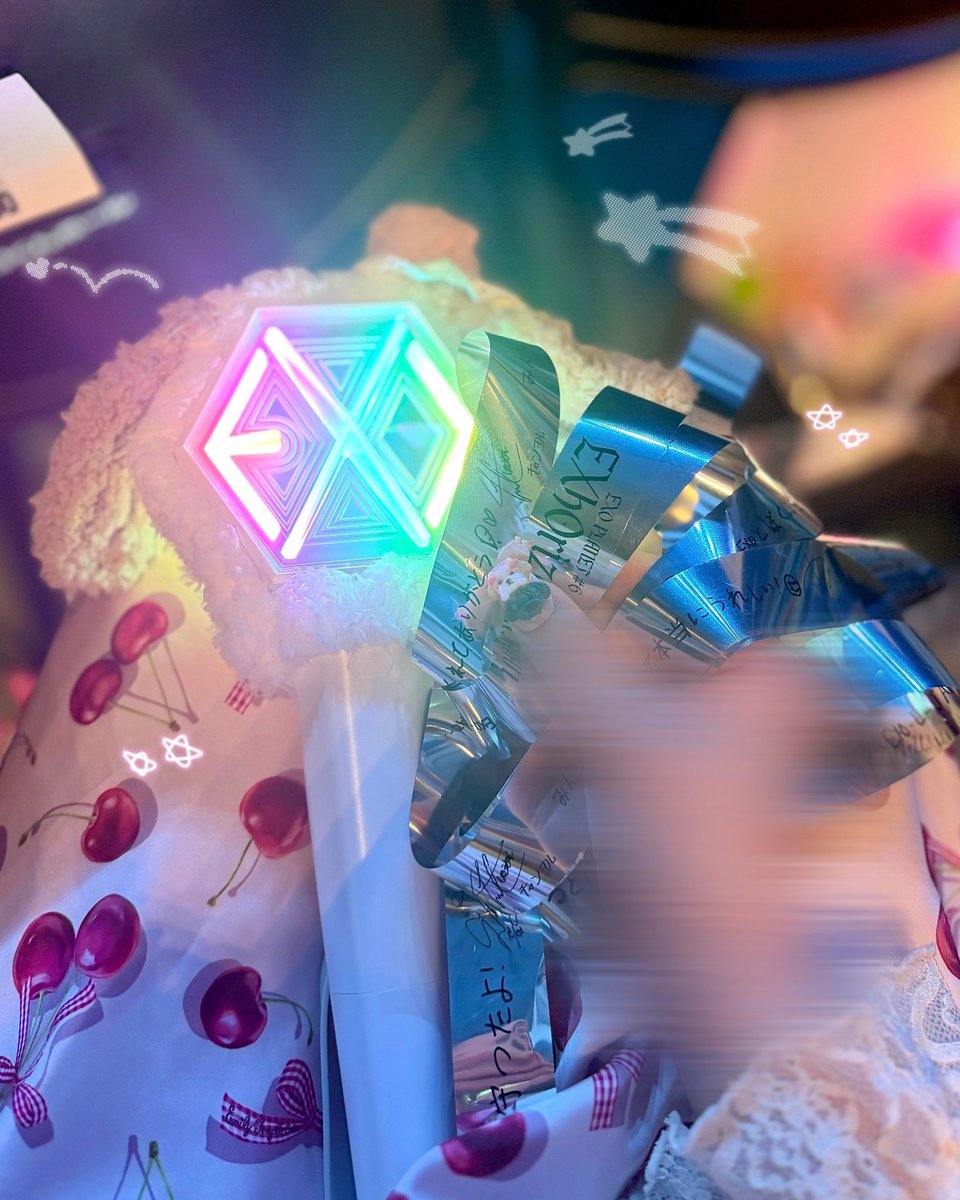 cherry__anyeol's tweet photo. ⭐️𝔼𝕏𝕙𝕆𝕣𝕚𝕫𝕠𝕟⭐️
かっこいいお兄さん達のお陰でステキな夏を過ごすことができた!!(★≧▽^))/☆ https://t.co/TLgd8254IU