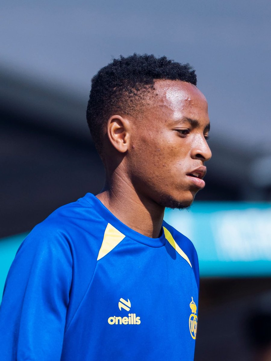 UnplayableZA's tweet photo. 𝗡𝗘𝗪 𝗖𝗢𝗟𝗢𝗨𝗥𝗦

Relebohile Mofokeng at Royal Union Saint-Gilloise. 🇿🇦🇧🇪 

@UNPLAYABLE https://t.co/14GUoPdL6S
