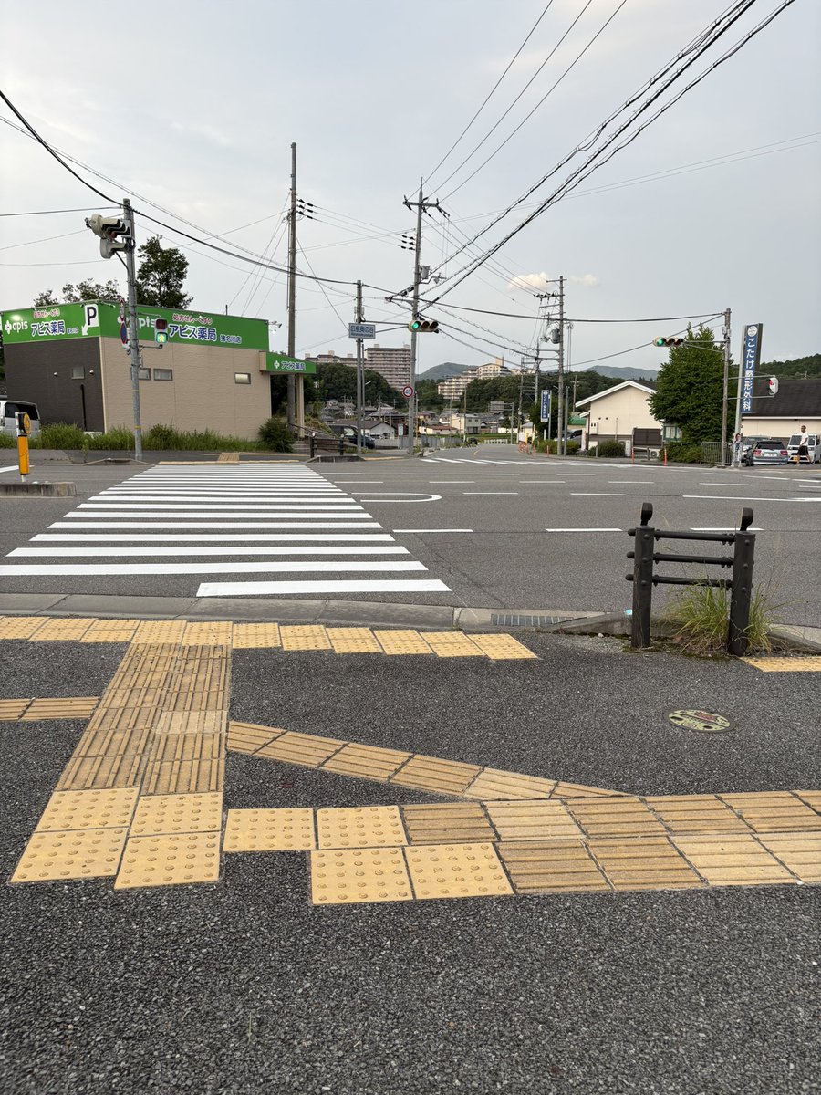 7月16日 #横断歩道 が整備されてキレイになりました❣️ 1ヶ月前に
