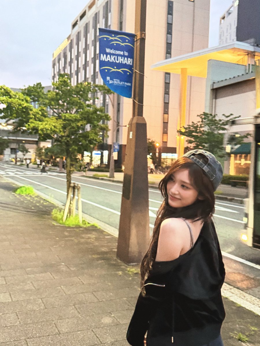 keitadj3's tweet photo. #IVE イソ、日本千葉 幕張に現れる💫 https://t.co/7hW4LToF2Q