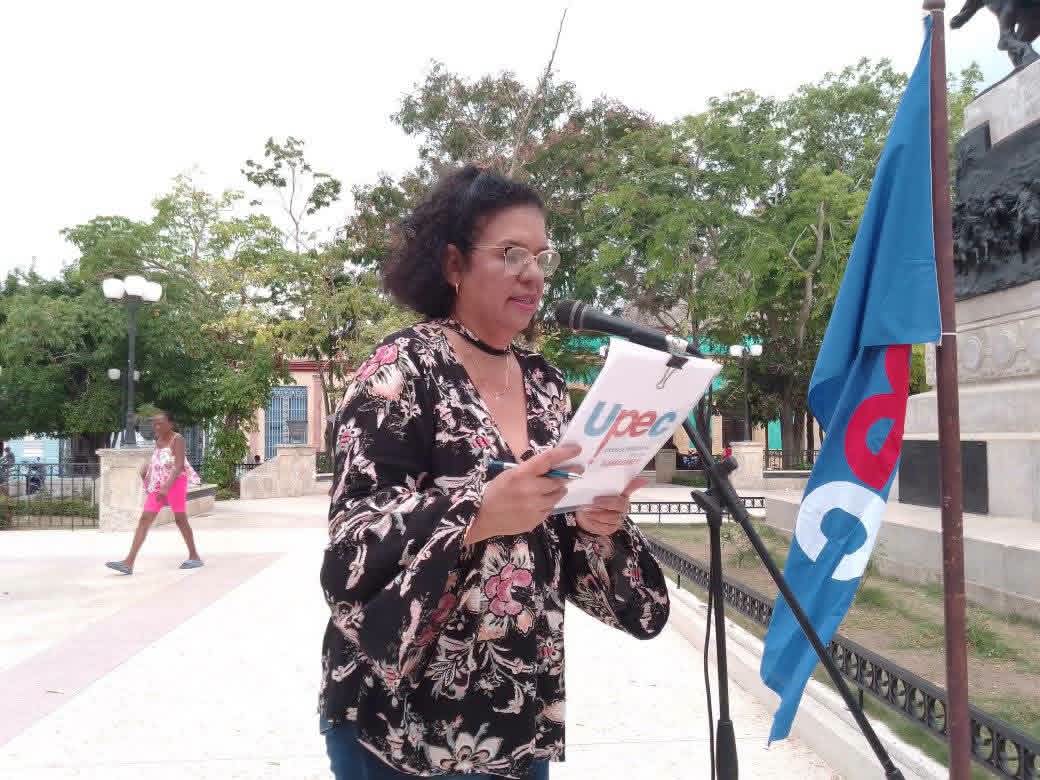 WalterNoris's tweet photo. «¡Tiene tanto el periodista de soldado!» En el aniversario 63 de la UPEC, felicitamos a los profesionales de la prensa cubana y #camagüeyana, que desde las trincheras de ideas y en circunstancias adversas siguen impulsando y defendiendo nuestro proyecto social.  #PorCamagüeyTodo https://t.co/nUvhaUR0ty