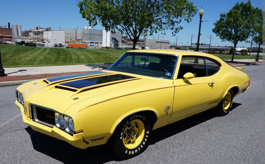 Tiburon_2000's tweet photo. @MariaLouis27008 Except a 1970 Oldsmobile 442 or Rally 350 https://t.co/BB7bmJr6YP