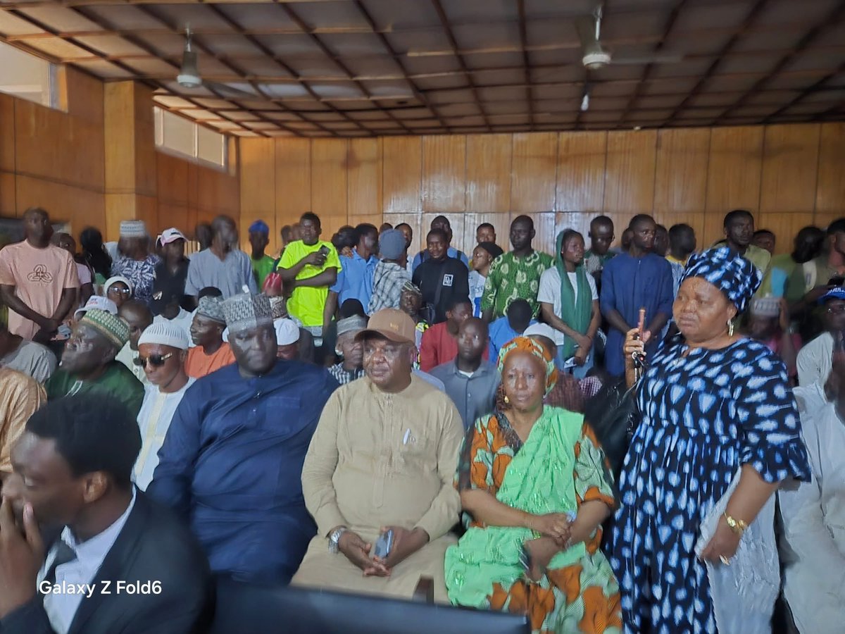 PDPKwaraNG's tweet photo. Massive Crowd Storms Kwara Court in Solidarity with Saraki 

The premises of the Kwara State High Court yesterday witnessed a massive turnout of supporters and sympathisers of the leader of PDP in Kwara state and President of the 8th Nigerian Senate, HE, Dr Abubakar Bukola Saraki, (GCON) who thronged the court in a show of solidarity and support for the two times Governor of Kwara 

From the court premises to the surrounding areas, the massive turnout of people attracted serious public attention to the court, as people from different parts of Kwara State gathered to identify with Dr Saraki over the ongoing legal proceedings connected to the already concluded Offa robbery case

The case, instituted by the Governor Abdulrahman Abdulrazaq led government  has generated public and political controversies , with many kwarans describing it as politically motivated and an attempt to distract and weaken a major opposition figure ahead of the 2027 general elections.

The matter came up before His Lordship, Justice Olusola Ajayi, with the defence team drawing the attention of the court to an earlier 27-page application seeking the recusal of the presiding judge and the reassignment of the matter to another judge in the interest of fairness and to avoid any perception of prejudice or possible conflict of interest.

The defence predicated its application on the fact that the same judge is also presiding over a civil suit arising from the same Offa robbery incident, in which some of the defendants in the present matter are equally defendants.

Following extensive arguments by counsel, the court adjourned the matter to July 21 for the hearing of the application.

For many Kwarans who gathered at the court, however, the case represents not pursuit of justice but part of a politically motivated effort by the administration of Governor Abdulrahman Abdulrazaq to drag Dr Saraki into a matter that has already been subjected to extensive criminal proceedings, with the aim of distracting a leading opposition figure and weakening the opposition ahead of the 2027 general elections

The presence of huge numbers of supportersat the court send a clear political message that even years after leaving office as Governor of Kwara State and subsequently serving as President of the 8th Nigerian Senate, Dr Saraki continues to command a formidable following among Kwara people .

It is a direct indication that neither political pressure nor what can be described as the weaponisation of state institutions can diminish people's commitment to standing with the former Senate President whenever the need arises

But that massive turnout, one message from Kwarans is clear,  the Peoples solidarity with the Sarakis remains firm, their loyalty remains strong, and they are prepared to stand with their leader through every legitimate legal and political challenge ahead.

Our party is appreciative of this level of solidarity and love toward our leader and the Saraki political family. 

PROsOffice ,
PDPs Secretariat, 
Ilorin.
