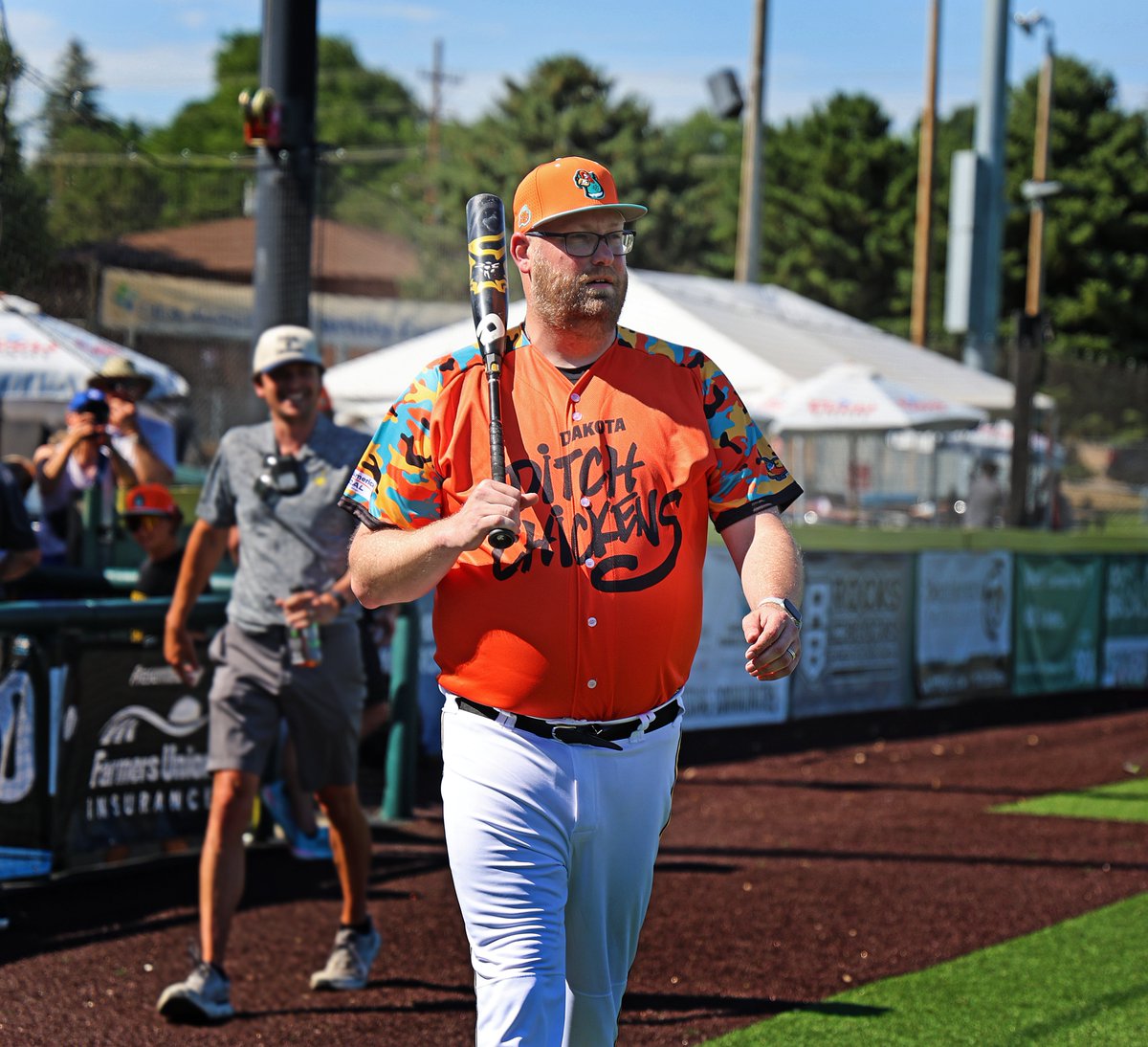 NDID's tweet photo. @NdGodfread signed a 1-day contract with the Ditch Chickens (@bismarcklarks) baseball team! What a bummer that manager @GovArmstrong didn’t send him in…

Congrats to the Larks on their win! Godfread had a blast, "Being part of the team.” https://t.co/c8jEnb6x5I