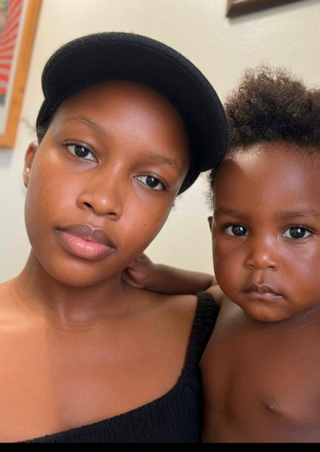 Allanonfleek's tweet photo. Bruh @SheilahGashumba puts make up on  just to hide this beauty from us. How selfish 😭😭 https://t.co/ihdfFNYP6a