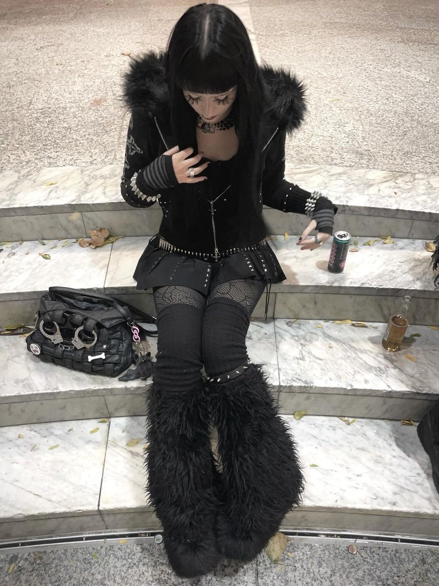 Inna🕷️ tweet media