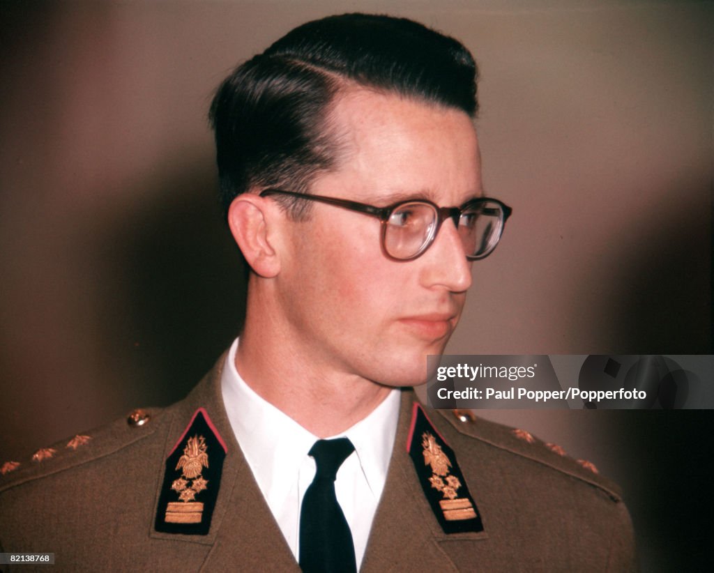 L_ALB_ATROCE___'s tweet photo. 🇧🇪 17 juillet 1951 : Baudouin 1er monte sur le trône de Belgique et devient roi des belges après sa prestation de serment
 Il devient roi un jour après l'abdication de son père Léopold III  

Son règne durera 42 ans et sera marqué par sa foi✝️, il était surnommé le roi timide https://t.co/ulGLppAMqC