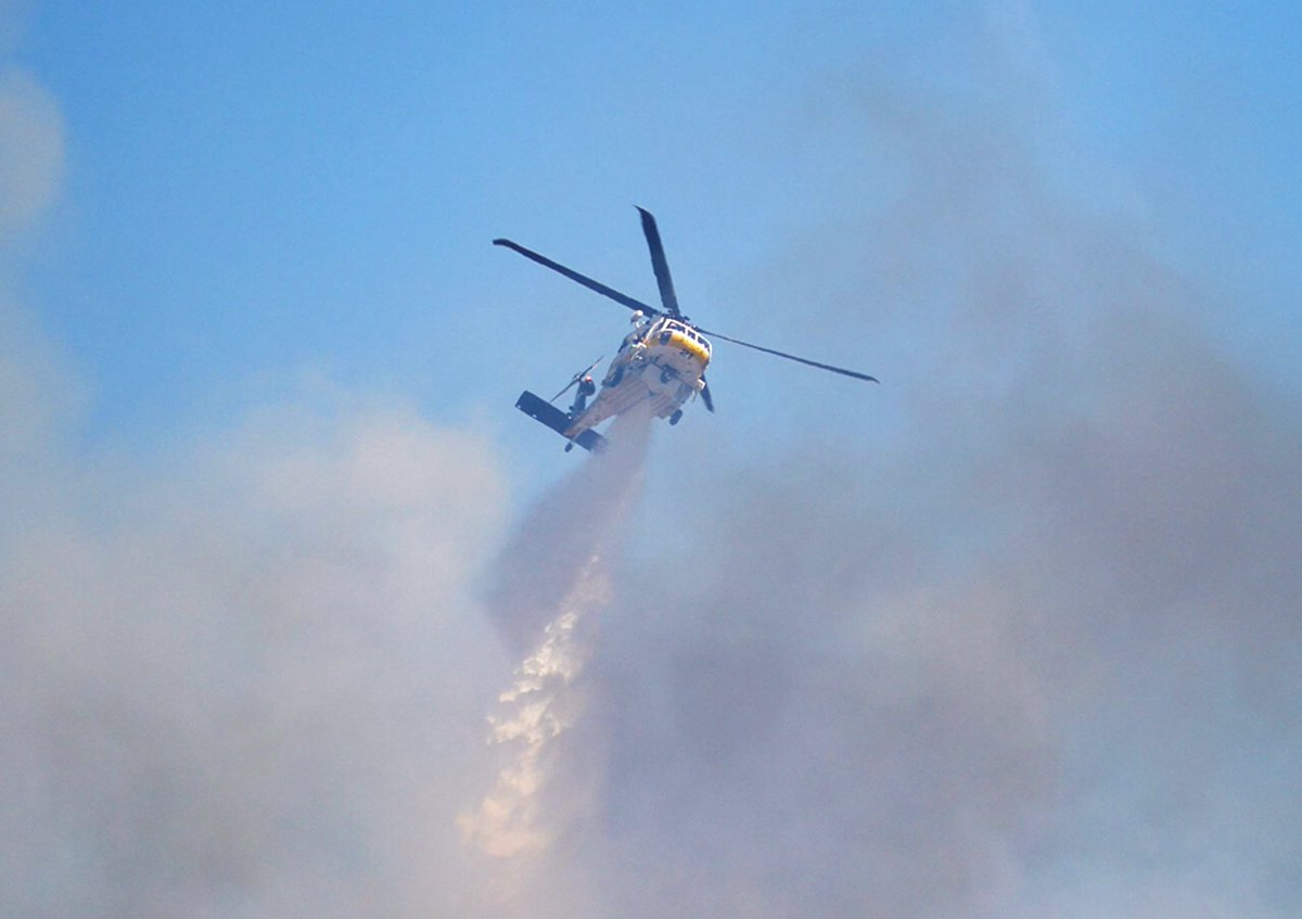 Kevin_D_Morey's tweet photo. The #PointeFire burned 58.5 acres starting on Centre Pointe Pkwy and burning down toward Soledad Canyon Rd. https://t.co/LsAS6LjjCv