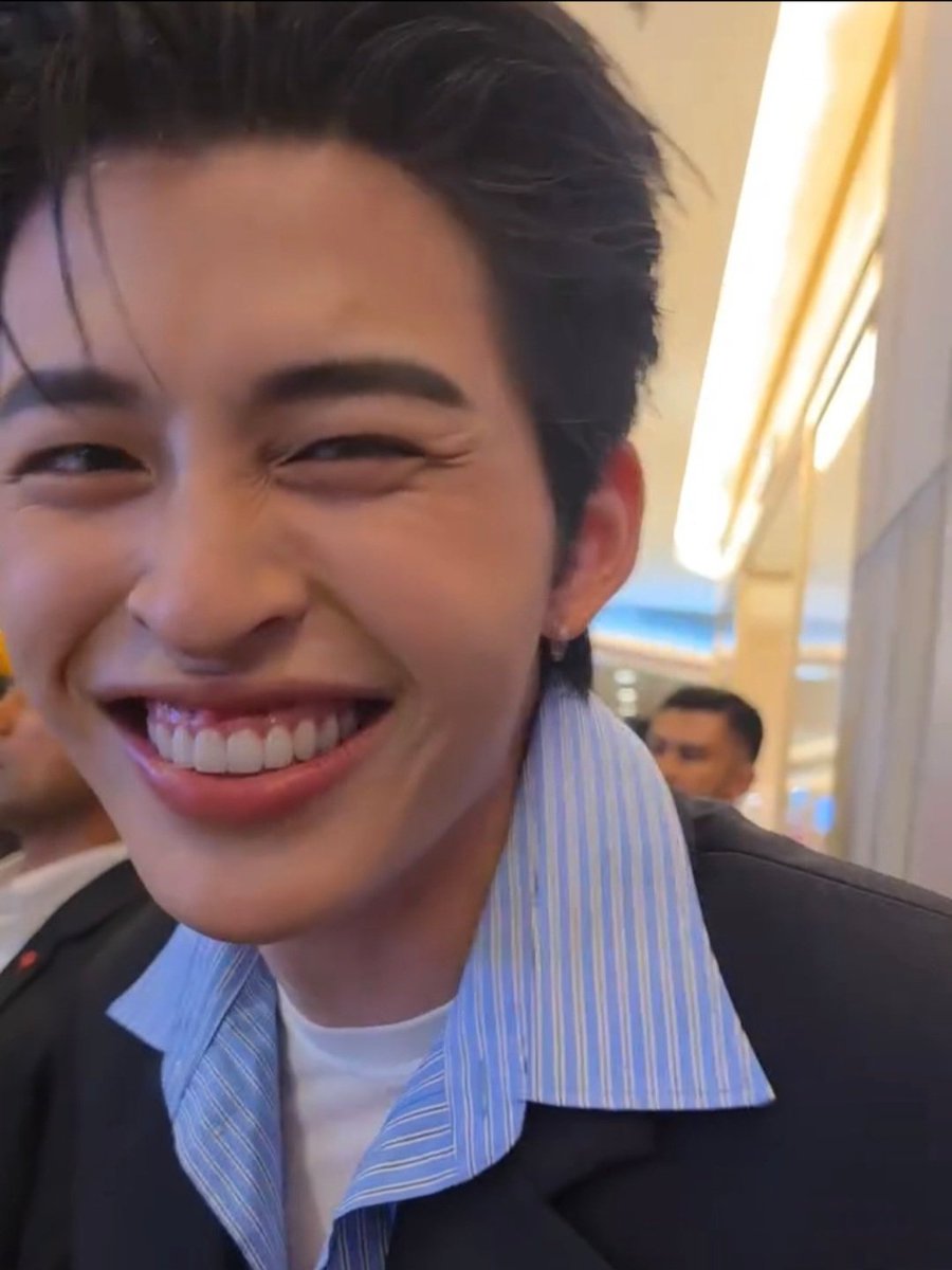 ssarahsouz's tweet photo. o sorriso mais lindo do mundo https://t.co/zEk2SGBpJM
