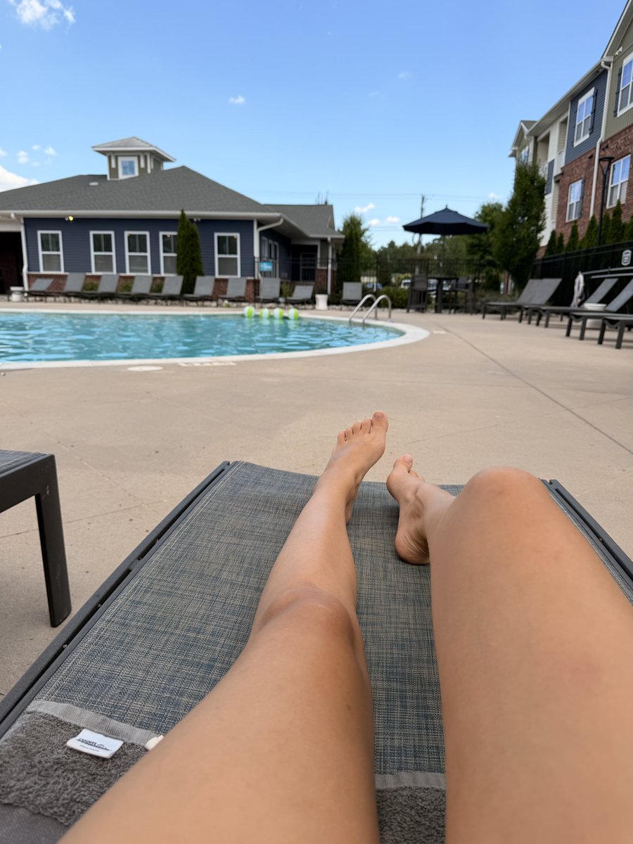 BlackSunTX's tweet photo. Pool 👙🤩
#pool https://t.co/Qwj44FqO3h
