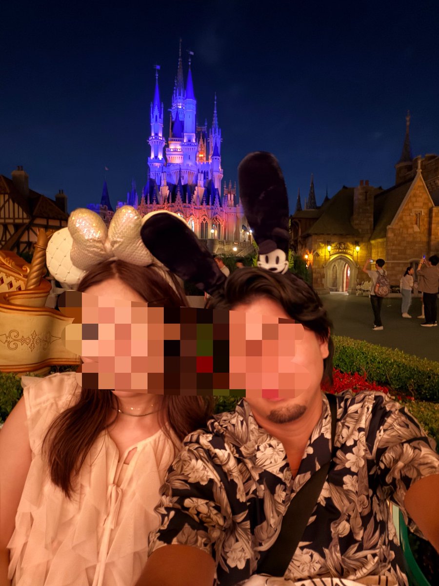 sp_maako's tweet photo. 旦那と行く夢の国最高だったー♡︎ʾʾ

というか毎日の生活が楽しすぎる…
新婚てこんなに幸せなのね…
理想の旦那様すぎてそろそろ頭上がらん…。
(日々愛され甘やかされて最高に幸せ…)
家族親戚職場みんなに好かれてる自慢の旦那様😘🫶ってリア垢では呟けないのでこちらで大惚気失礼します🙏笑 https://t.co/HDXrTDRrWt