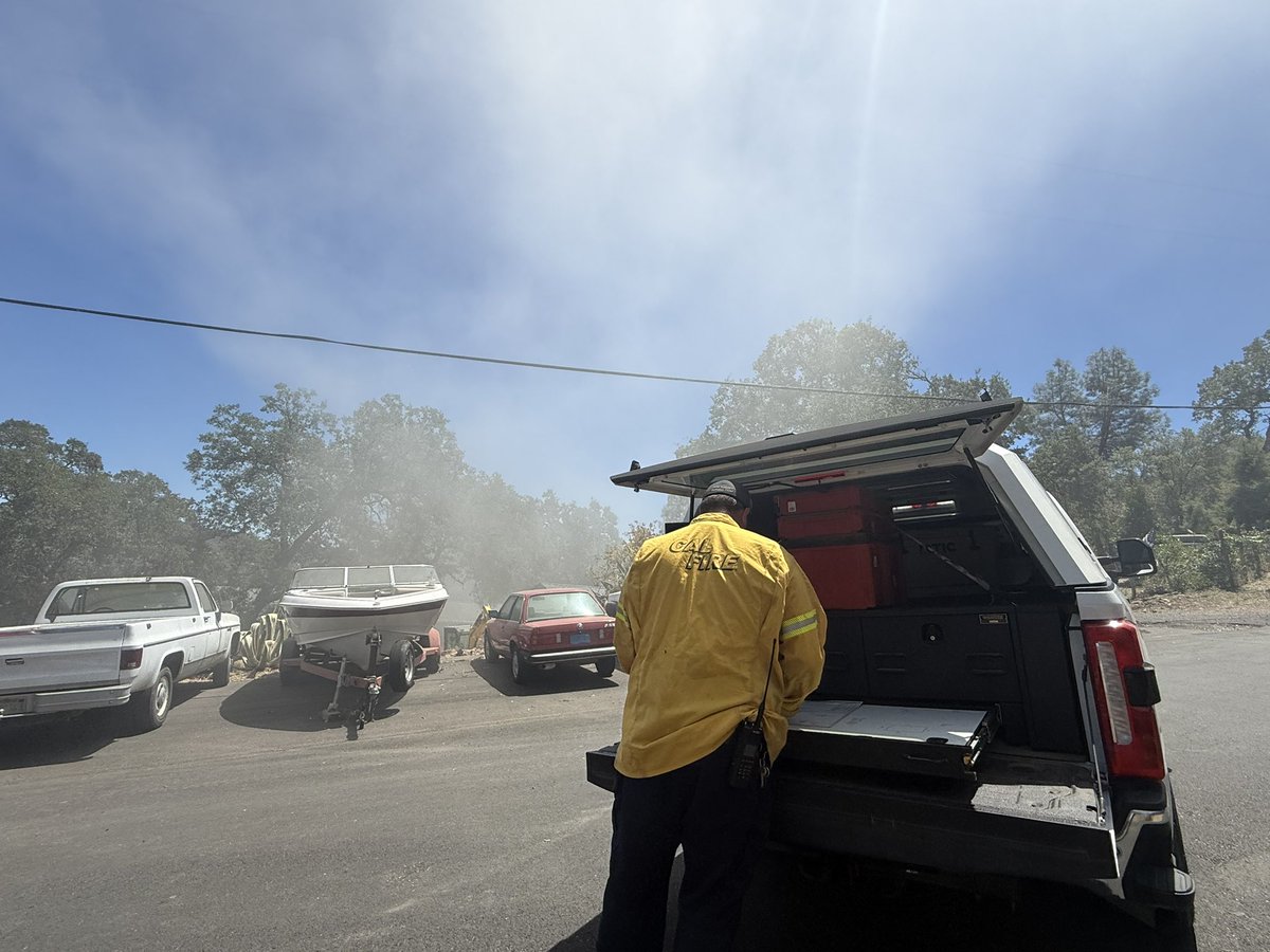 CAL FIRE LNU tweet media