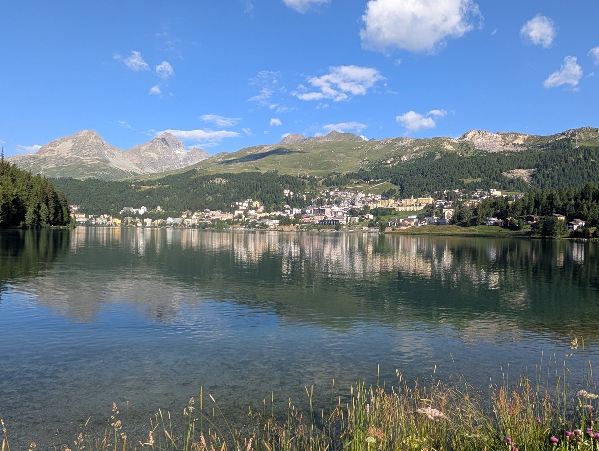 tmtsandwich's tweet photo. Ran around Lake St. Moritz! :) https://t.co/nx9vih7Ub2