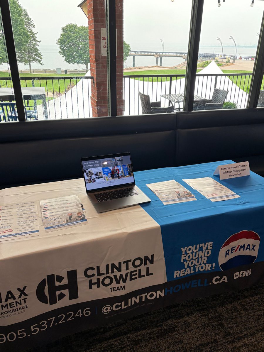 burlingtoncofc's tweet photo. Thank you to everyone who joined us for July Chamber Happy Hour! A big thank you to our sponsors, exhibitors and host, The Port House Social Bar &amp; Kitchen, for a great afternoon of connections and community.

#BurlingtonBusiness #BurlON #BurlingtonChamber https://t.co/IHjVMsXJvI