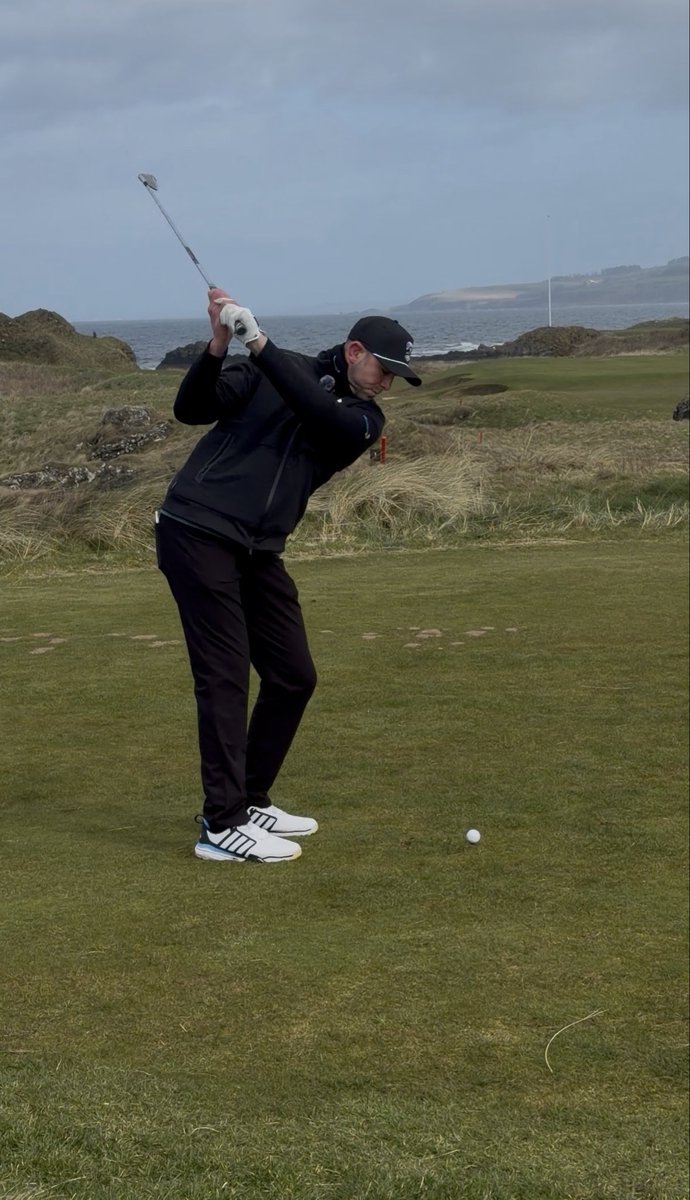 ryanwilson89's tweet photo. Myself & Franco Smith take to one of Scotlands greatest ever golf courses, the Ailsa! Go watch the full ep out now on Scrum2Scratch
#golf #glasgowwarriors #rugby #scrum2scratch https://t.co/9pkL9PmoNe