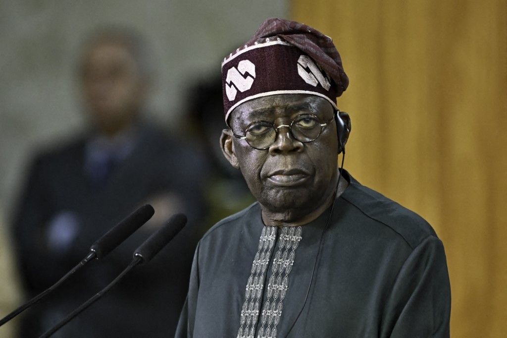 ParallelFacts's tweet photo. Under Bola Tinubu Government, Over 79% Nigerians Slide Into Abject Poverty – Report https://t.co/xmfH71Am18 https://t.co/xiXQSuFQP2