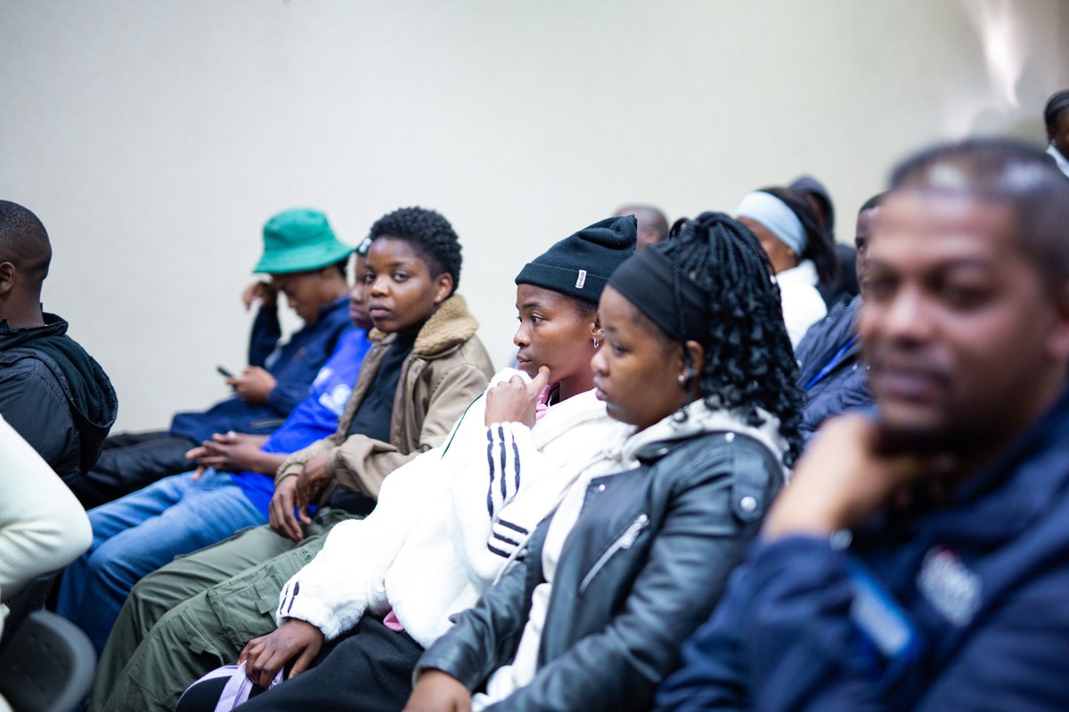AIDCgauteng's tweet photo. Industry π€ Youth. One room. One vision. One future. The future of manufacturing is here. #GALCRelaunch #FutureSkills #MadeInGautengBuiltForTheWorld https://t.co/dVie4F01Lr