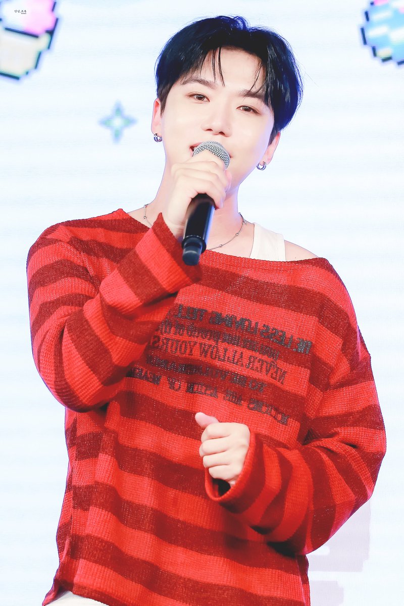Hello__ChoRok's tweet photo. 260710
❤️🔥좋아 죽겟다❤️🔥
#FAVE1 #페이브원
#록현 #ロッキョン
@gusdl210 https://t.co/8tsU7qGS2C