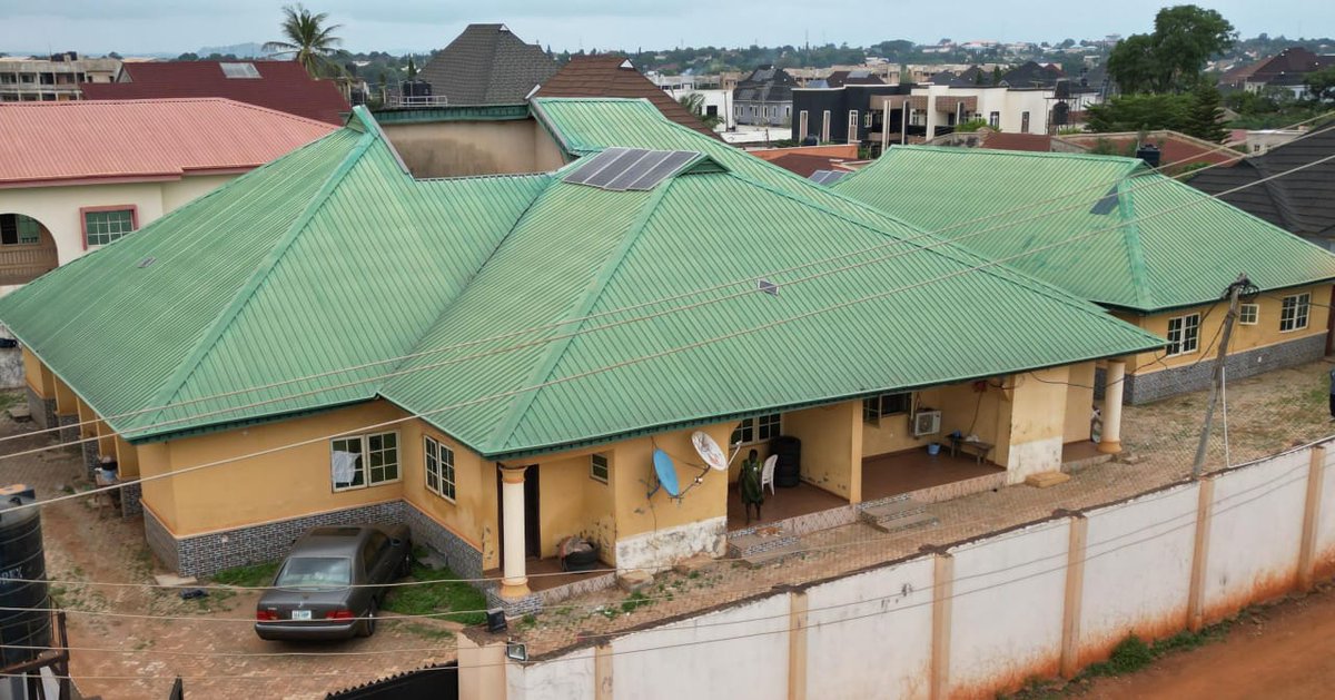 ishiaq21773's tweet photo. #_PROPERTY for sale in ilorin at OFF PIPELINE ROAD A well fenced modern #_2units of #_2bedroom flat and #_2units of #_3bedroom flat sitting on #_2plots of land is available for sale off pipeline, Ilorin.
ππDeed of Agreement π
ππ°π§#60milion* Serious buyer should DM call or WhatsApp 09130647523