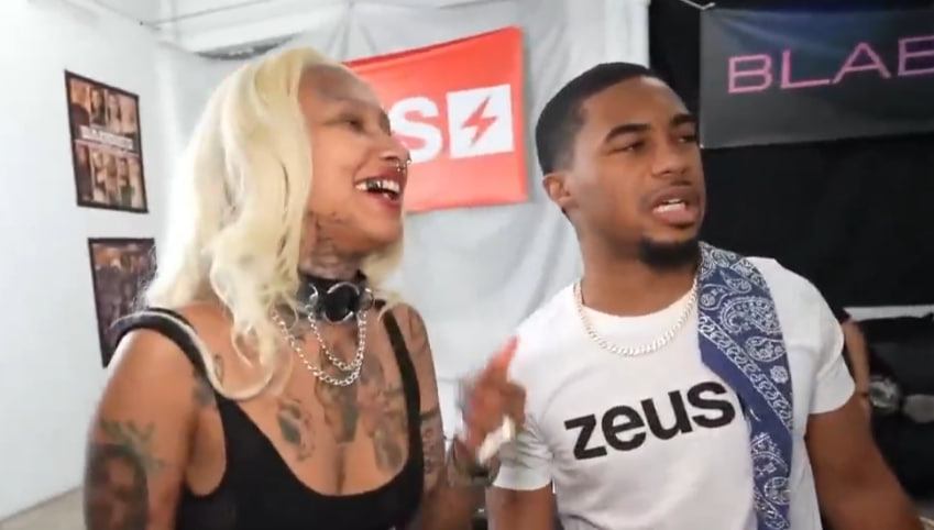 commcheck's tweet photo. DeenTheGreat and Adrian Broner be hanging out with some ratchet bitches fr fr😭😭

@DeenTheGreat @kick_clips https://t.co/9ASLy4J9YP