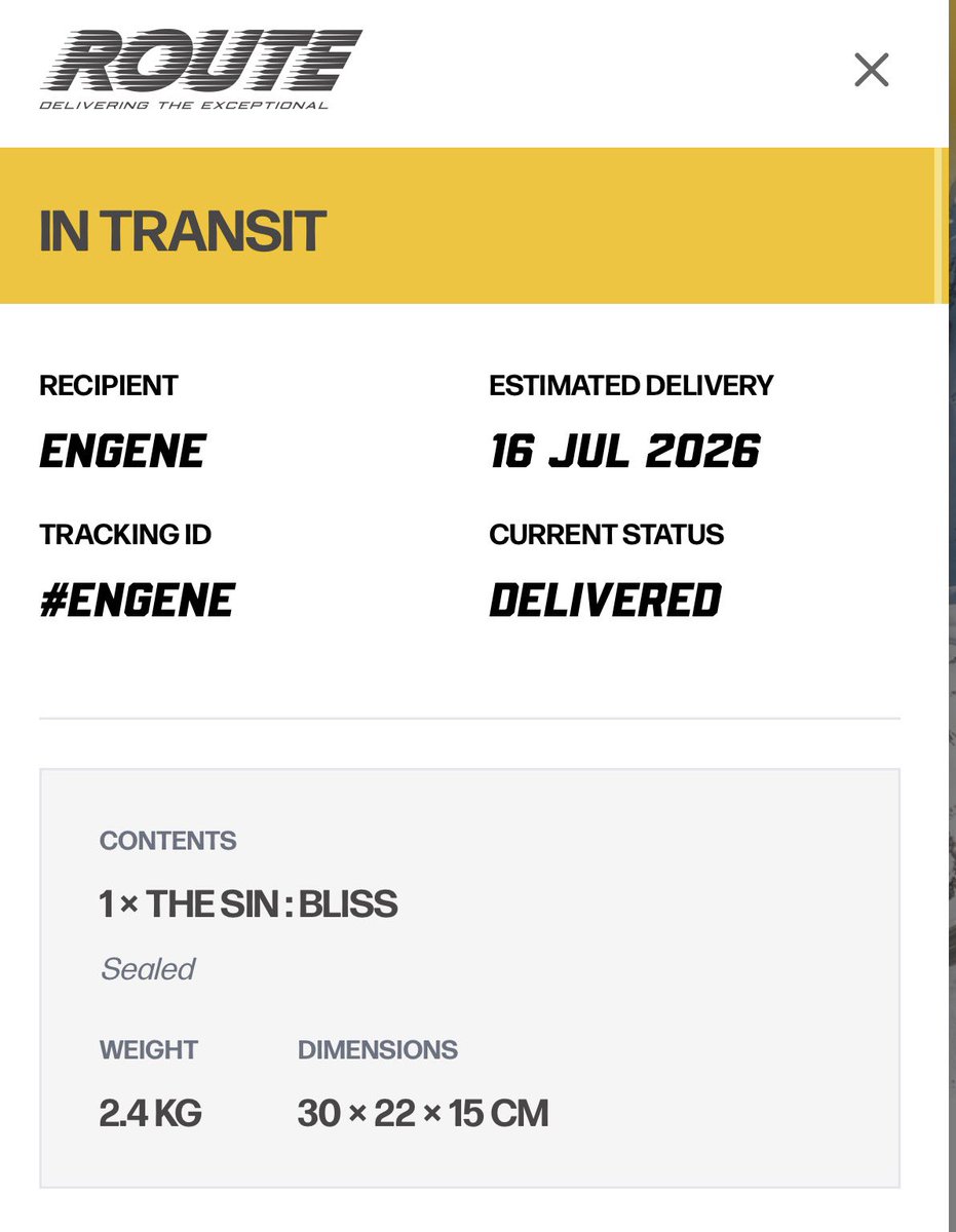 chocojngsng's tweet photo. ⭐️⭐️⭐️⭐️⭐️ review for route 

was not at home so I told them to leave the package at my door. thankfully it arrived safely but uhm.. the proof of delivery was a selfie of the delivery guy? didn’t mind cause he was handsome and kind. would definitely use route again tho. https://t.co/XZbgaZEgNv