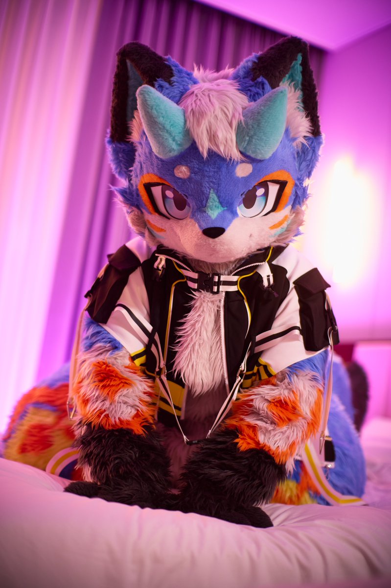 fursuit_Eru's tweet photo. 準備できたよ。君は？

#FursuitFriday https://t.co/hgDvEetdiw