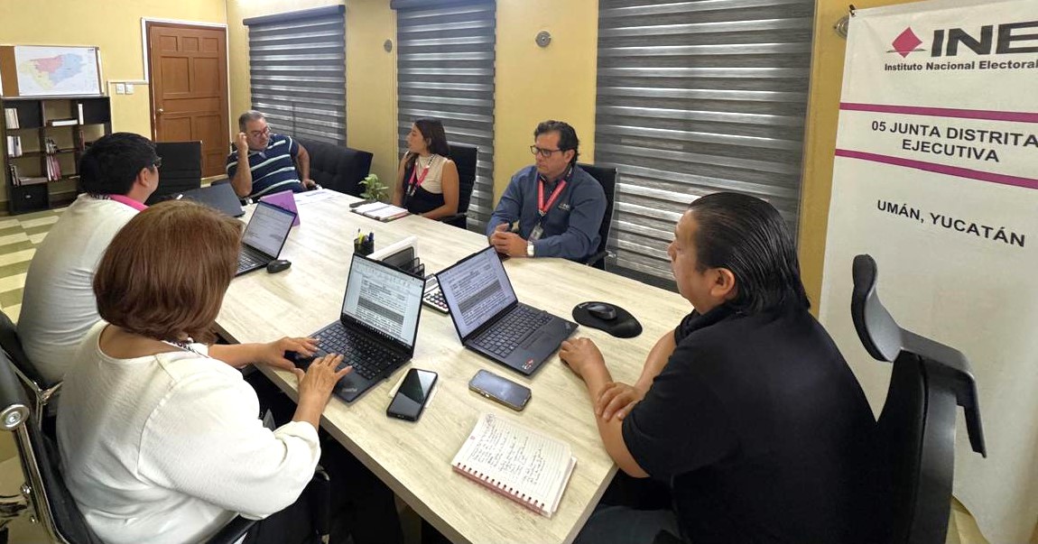 INEYucatan's tweet photo. Las y los vocales integrantes Subcomité de Adquisiciones, Arrendamientos de Bienes Muebles y Servicios de la #05JuntaDistrital del #INEYucatán, llevaron a cabo la Sesión Ordinaria de julio, con el objeto de dar seguimiento al ejercicio del presupuesto y la prestación de servicios https://t.co/MkuQjoHRny