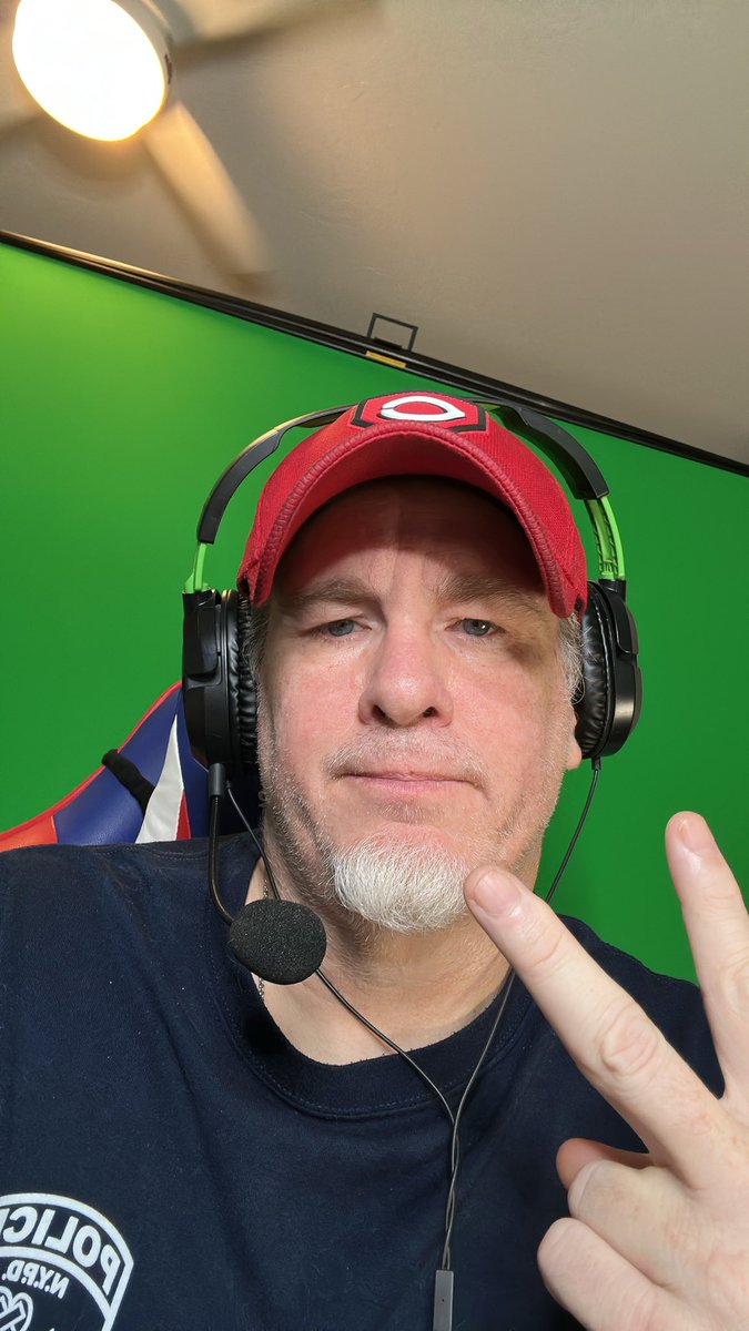 TBONECAPONEOG's tweet photo. Doing drafts and trials with pro clubs @EASPORTSFC 

Come hang out on @Twitch link in bio! https://t.co/R0rZDYVG2d