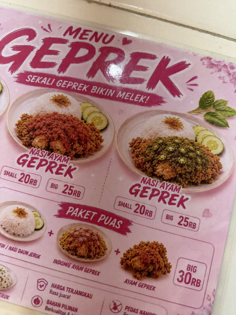peachyslen's tweet photo. sumpah padahal yg aslinya lebih menggiurkan... aku sampe nanya ini sambel apa soalnya gada tulisannya + gambarnya aneh 😭 https://t.co/Zm7w4xz97M