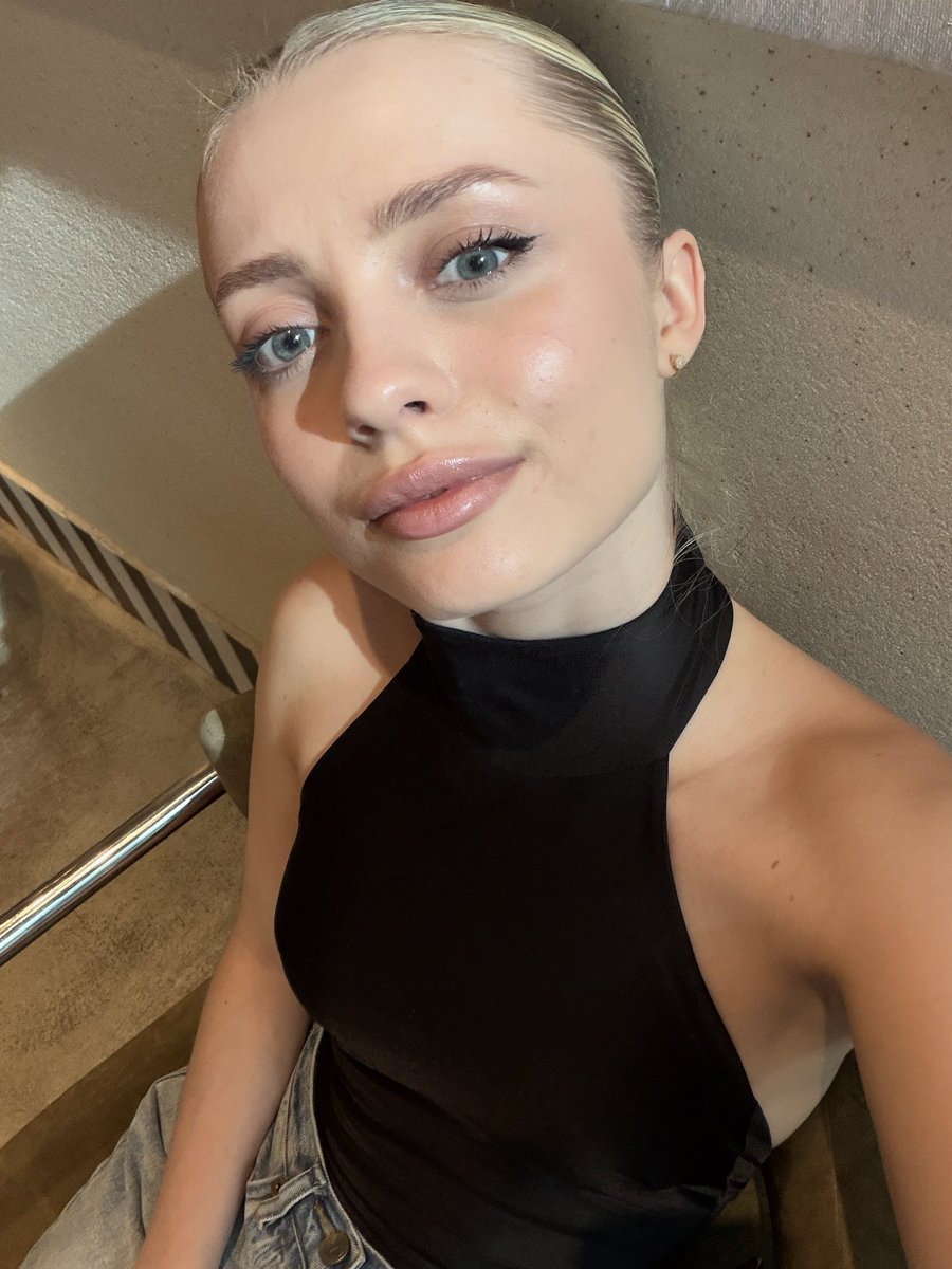 minimollyq's tweet photo. 🌸 stream schedule 🌸 

❣️Friday 17.07 at 4 pm GMT ( 6 pm Europe time ) 

❣️Saturday  18.07 at 4 pm GMT (6 pm Europe time ) 

🌸My vacation time 🌸
        18.07 - 27.07 
And next stream ⤵️

❣️Tuesday 28.07 at 4 pm GMT (6 pm Europe time ) https://t.co/Lp7QYHFYpB