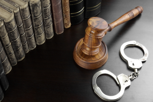 TheSSAOIG's tweet photo. Two Dominican nationals have been sentenced to prison for fraud schemes involving the use of stolen identities to fraudulently obtain Medicaid, Supplemental Nutrition Assistance Program, and unemployment benefits. #SocialSecurity #Fraud https://t.co/K1fjf5vtFh https://t.co/4yGeWfaNyj