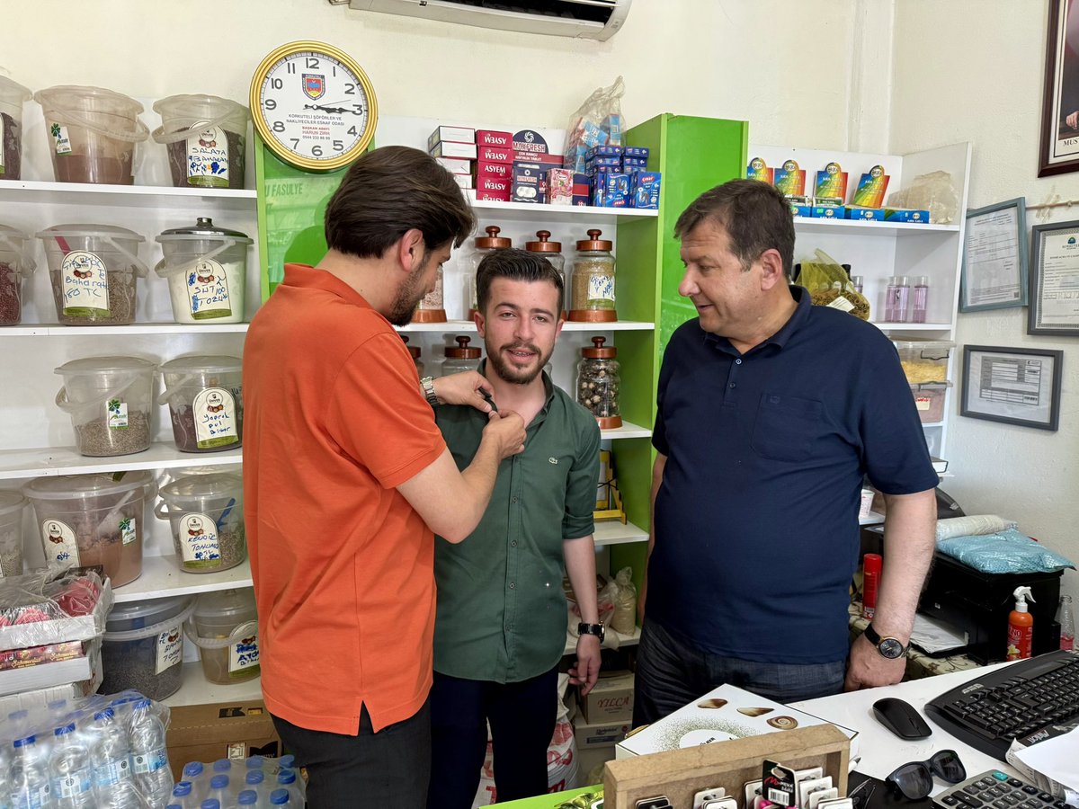 AkGncKorkuteli_'s tweet photo. AK Parti ailemize hoş geldin İsmail Ünal! 🇹🇷

AK Parti’nin hizmet ve eser siyasetini tercih ederek AK Parti Gençlik Kolları ailemize katılan İsmail Ünal’a aramıza hoş geldin diyoruz. https://t.co/EI4GCGfnr5