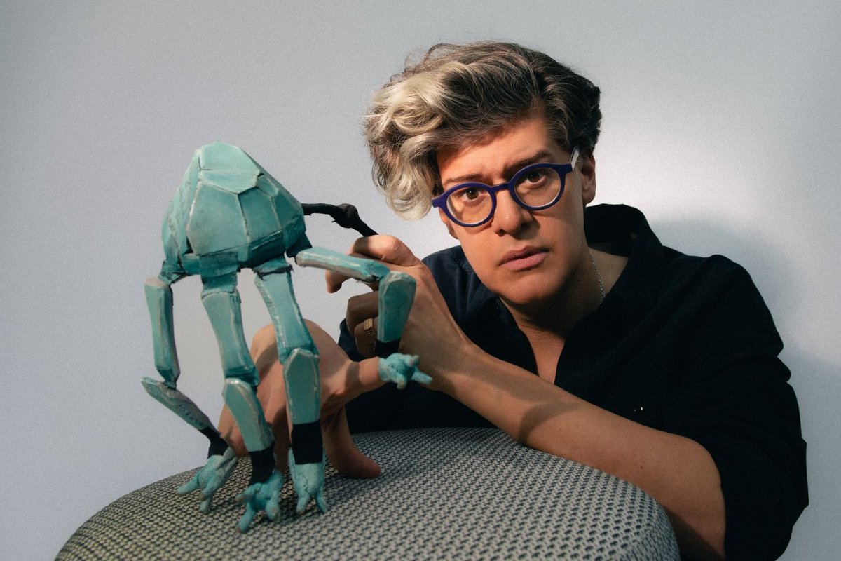 AdAstraTraveler's tweet photo. Guys I’m so normal about this guy I promise I’m not biting my pillow about it or anything I swear I’m being so well behaved tell me I’m being well behaved I’m so good https://t.co/05eNPA3fFg