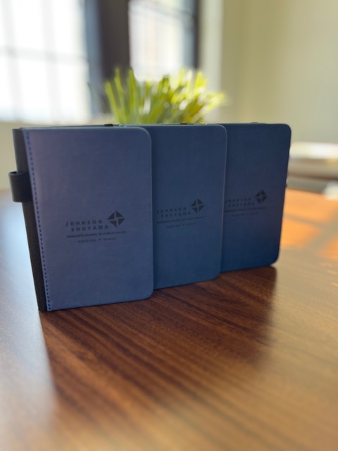 JSGSPP's tweet photo. Fight the summer brain drain! ☀️
This week's #JSGSNews features:
🎓 Excellence in Healthcare Leadership
📅 Coaching Fundamentals & Motivate to Elevate workshops
🎥 Watch Walking Between Worlds
Read more:
https://t.co/jyfAysAdnO
@uofregina @usask #skpolicy #jsnews #josho https://t.co/qs0iK5N3Ez