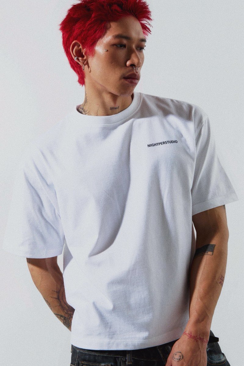 nightperstudio's tweet photo. Designed for everyday.
Defined by Nightperstudio's Gothic Collection.

🔥GOTHIC Boxy (White) 990 THB

Available exclusively at Siam Paragon on 18–19 July🖤

#NIGHTPERSTUDIO https://t.co/w6iDxVQkwq
