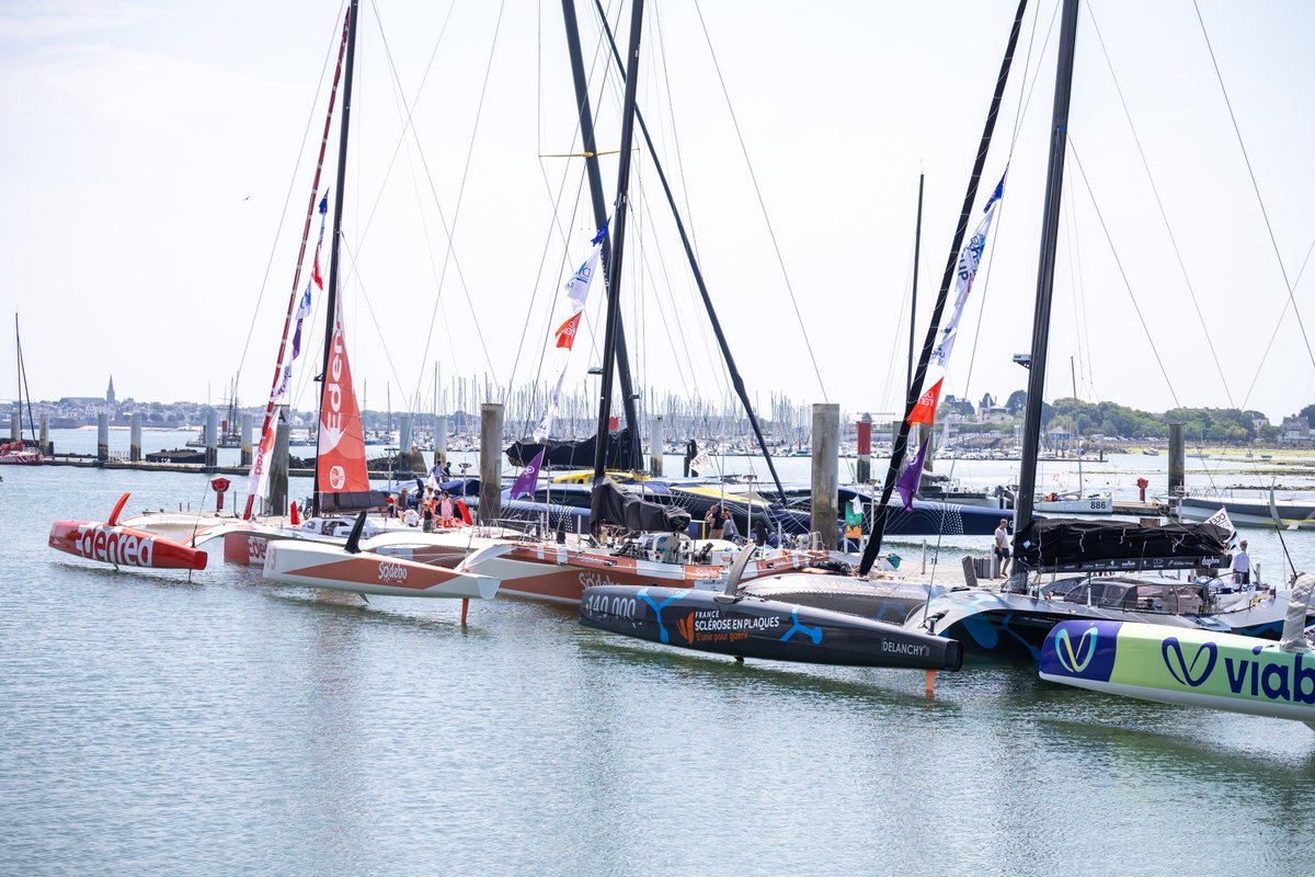 LorientAgglo's tweet photo. 📣 @DrheamCup, grand prix de France de course au large 
⛵ Les arrivées se sont enchainées aux pontons
🎪 Venez découvrir les bateaux, le village de course &amp; le stand de Lorient Agglo
🗓️ Jusqu'au 19 juillet à Lorient La Base ! https://t.co/m4nWSZWm2p