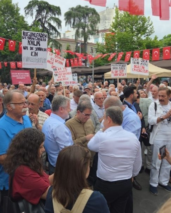 kuzeyteve's tweet photo. CHP Rize İl Başkanı Saltuk Deniz’den İlk Açıklama! “Özgür Özel’i Savunmak, Ekrem İmamoğlu’na Destek Vermek Suç mu?” https://t.co/ceJiCIeDDW #chp #görevden alındı #ilbaşkanı #rize #saltuk deniz #Uncategorized https://t.co/A0RJoA5ZOl